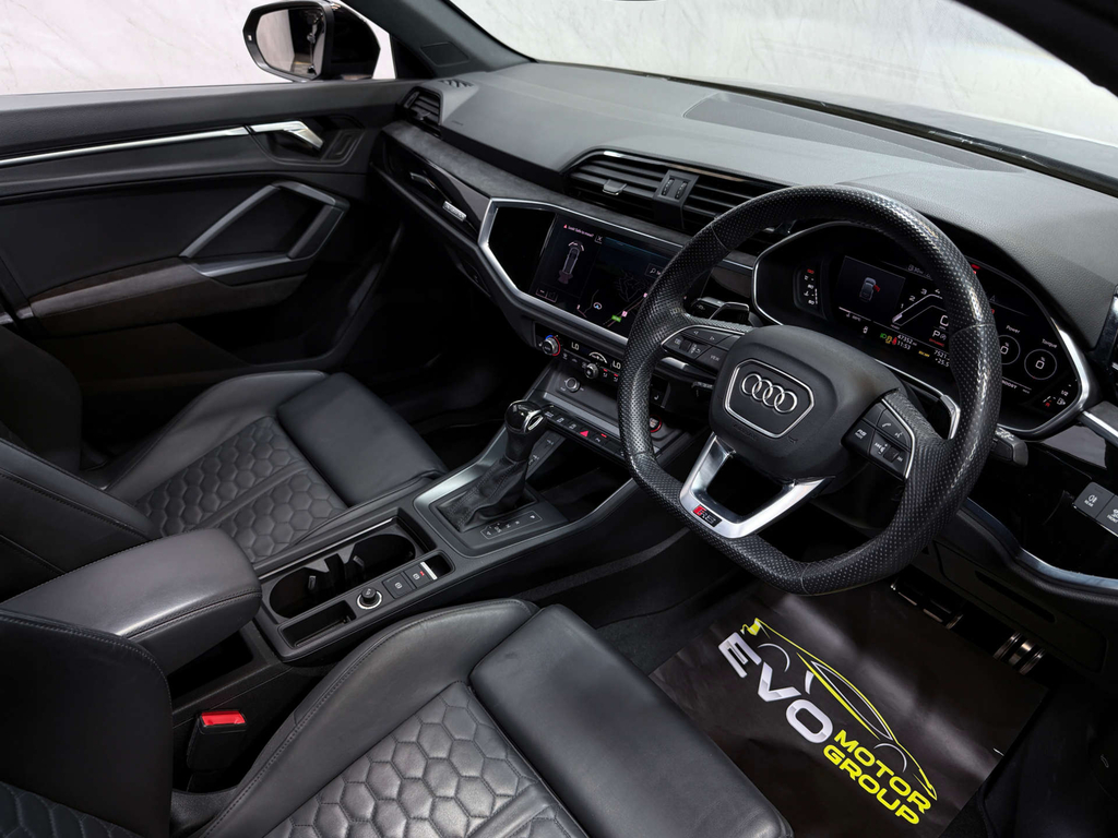 Audi RS Q3 Sportback Tfsi Sport Edition Quattro 4Wd Black #3
