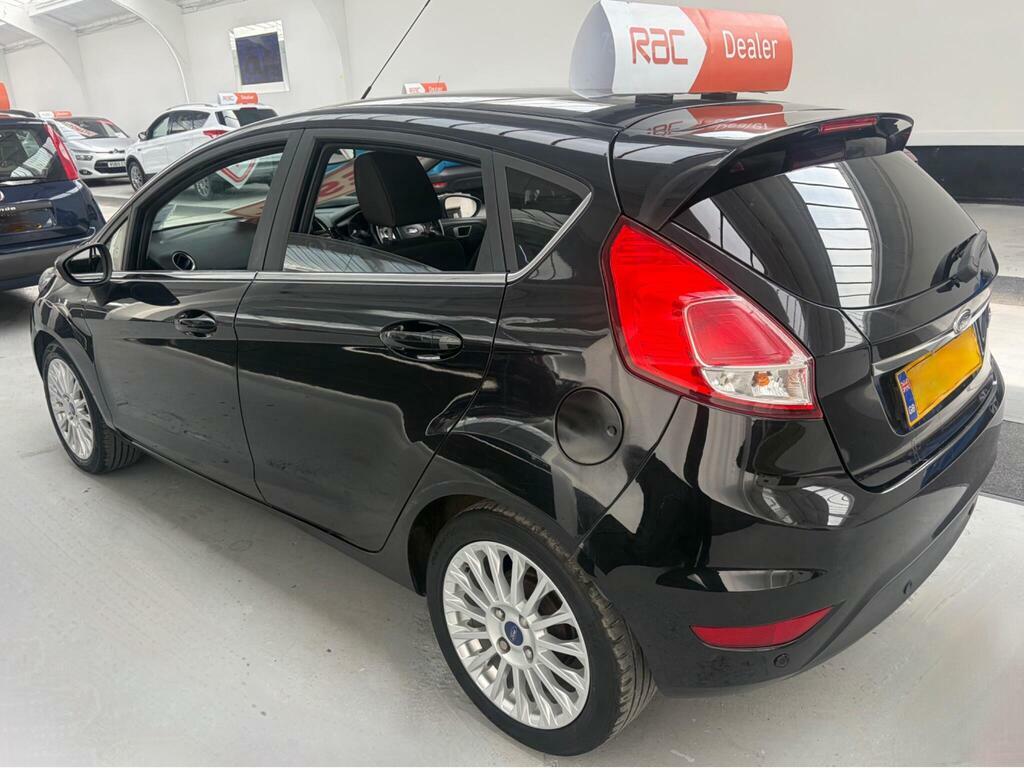 Ford Fiesta 1.5 Tdci Titanium Euro 5 Black #6