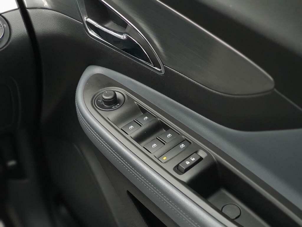 Vauxhall Mokka Suv 1.7 Cdti Se 2Wd Euro 5 Ss 201565 White #16