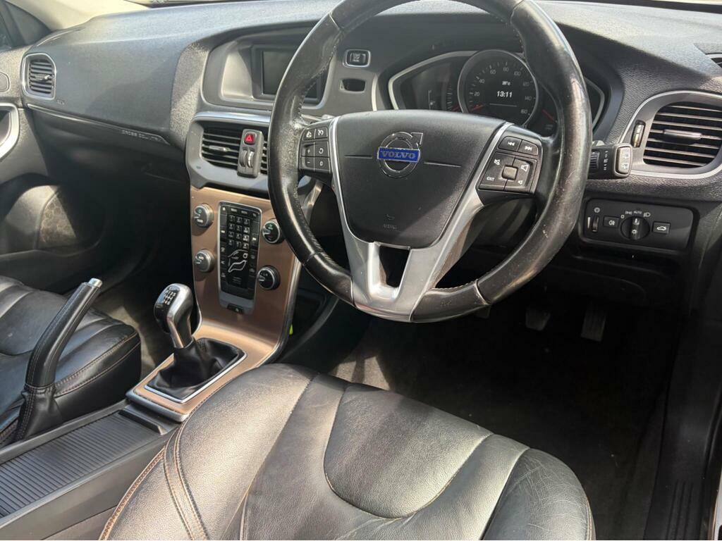Volvo V40 Cross Country D2 Lux Nav Hatchback Red #11