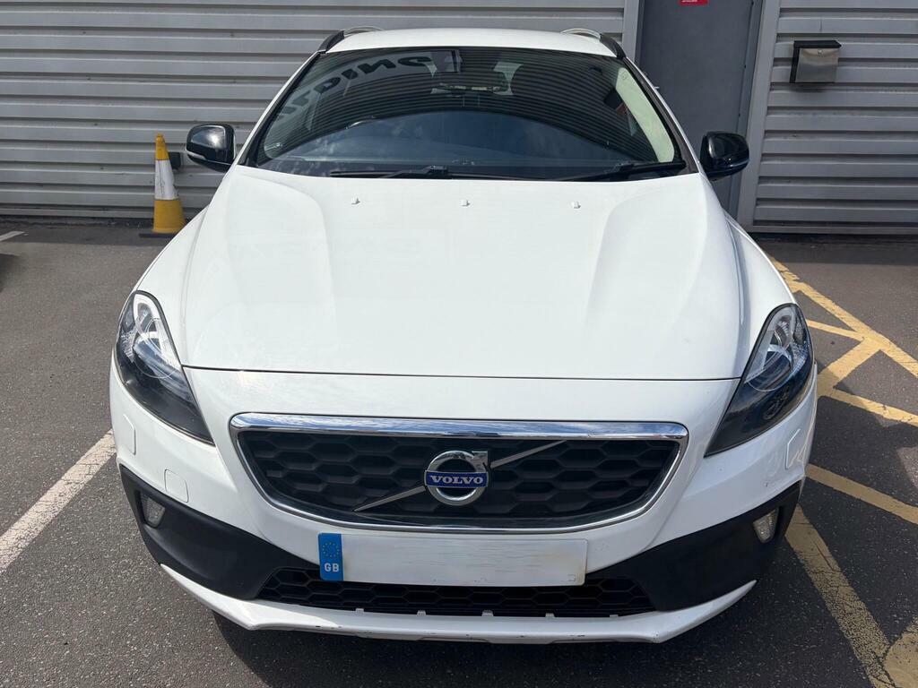 Volvo V40 Cross Country D2 Lux Nav Hatchback Red #9