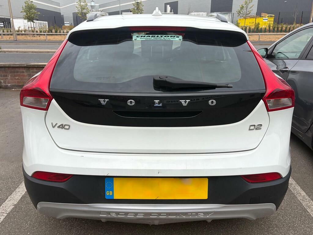 Volvo V40 Cross Country D2 Lux Nav Hatchback Red #10