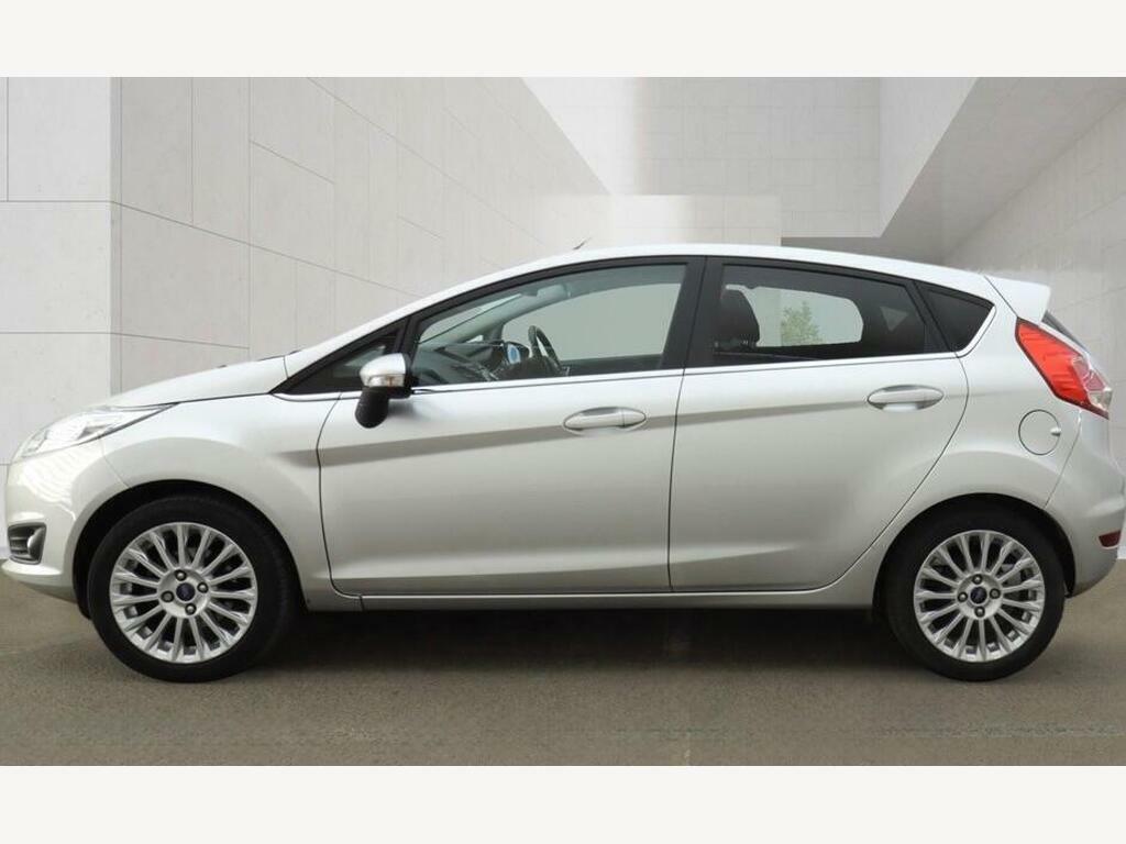 Ford Fiesta 1.6 Titanium Hatchback Silver #5