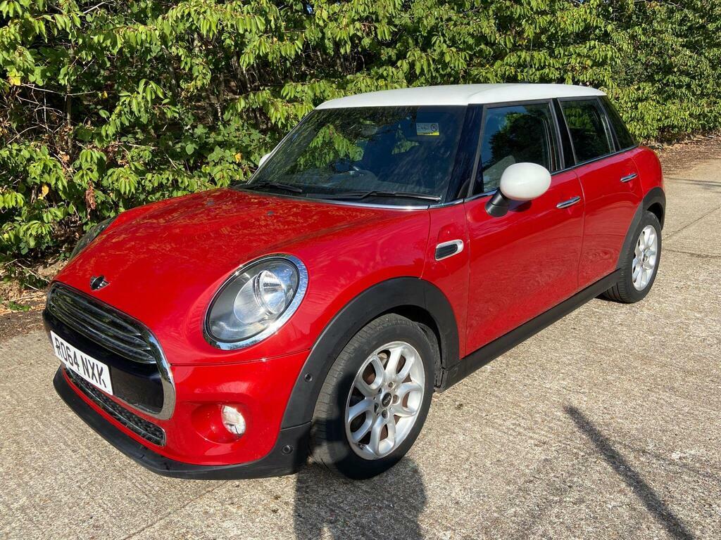 Mini Hatch 1.5 Cooper D Euro 6 S S Red