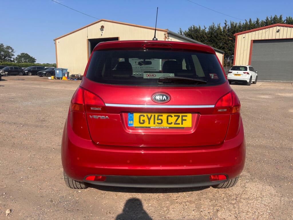 Kia Venga 3 Red #6