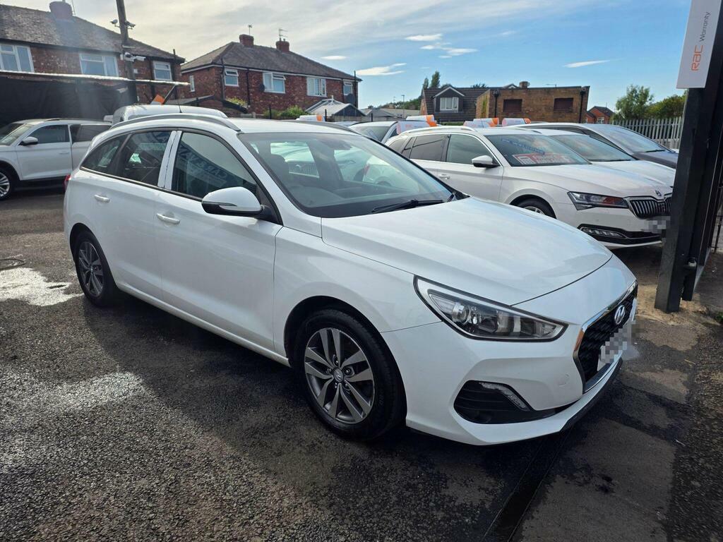 Hyundai I30 1.6 Crdi Se Tourer Euro 6 S S White