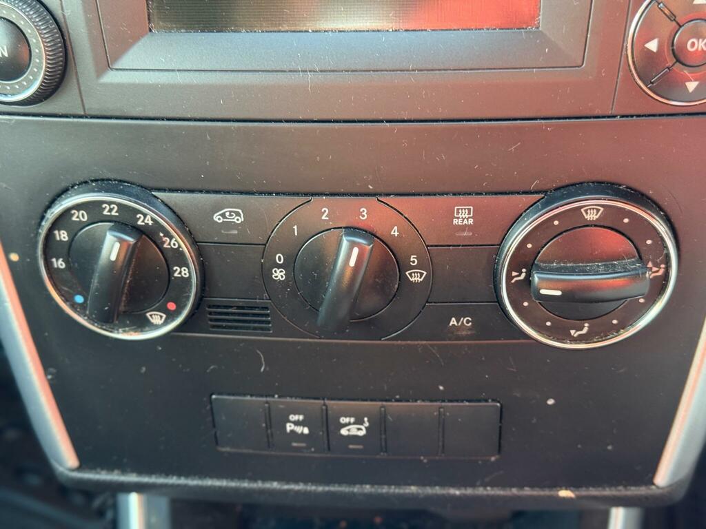 Mercedes-Benz B Class Mpv 2.0 B180 Cdi Sport Cvt 201060 Black #32
