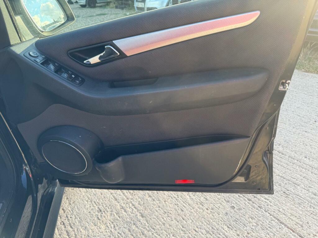 Mercedes-Benz B Class Mpv 2.0 B180 Cdi Sport Cvt 201060 Black #33
