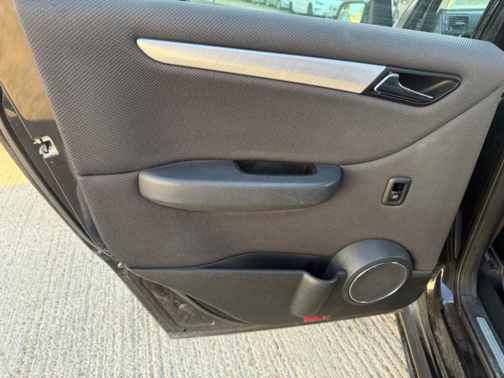 Mercedes-Benz B Class Mpv 2.0 B180 Cdi Sport Cvt 201060 Black #36