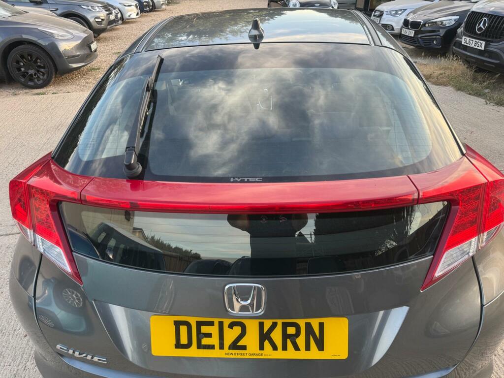 Honda Civic 1.8 I-vtec Es Hatchback Euro 5 Black #13