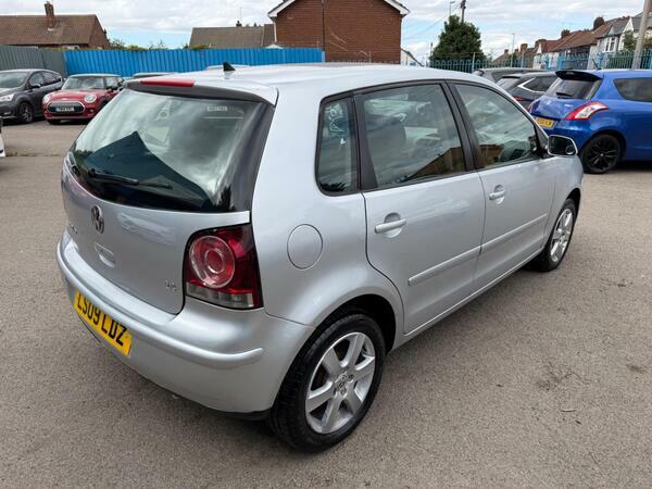 Volkswagen Polo 1.4 Match Silver #3