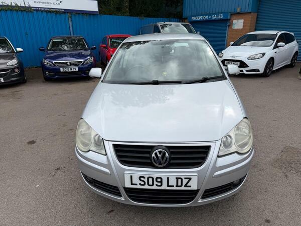 Volkswagen Polo 1.2 Match Silver #7