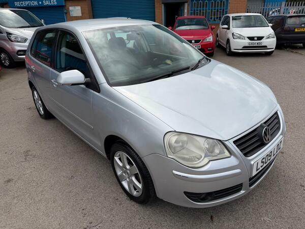 Volkswagen Polo 1.2 Match Silver #9