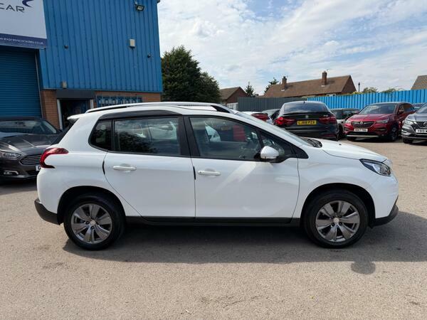 Peugeot 2008 1.2 Puretech Active Euro 6 White #2