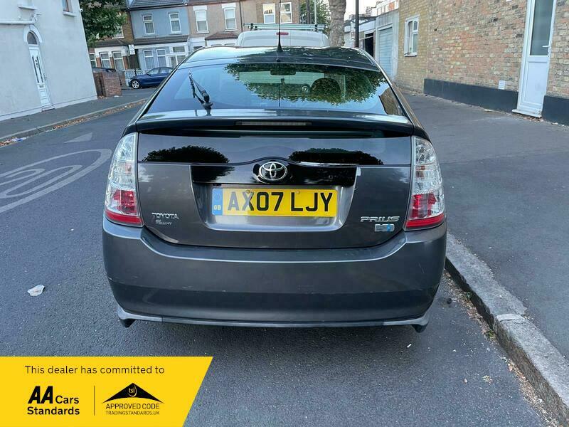 Toyota Prius 1.5 T Spirit Cvt Grey #12