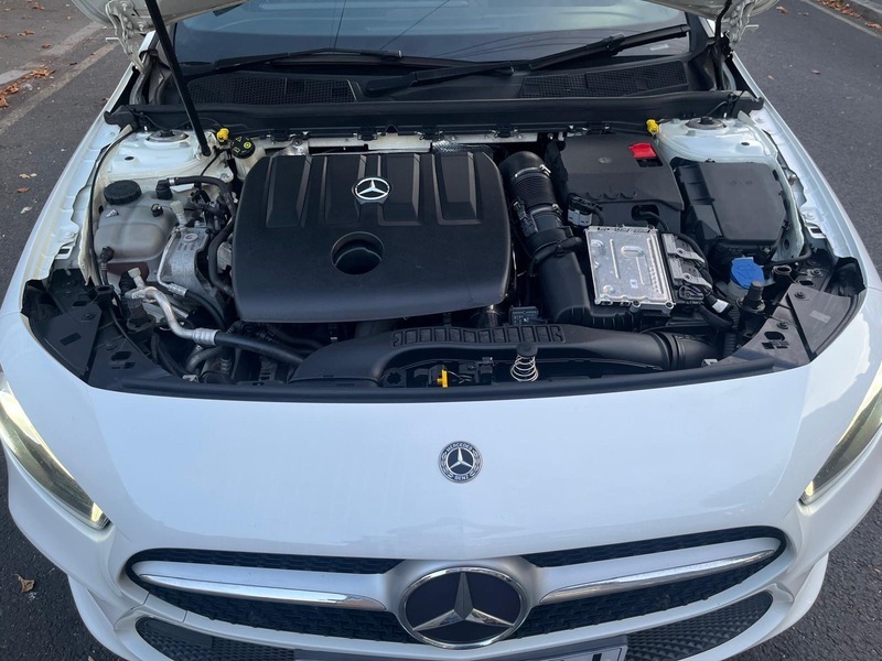 Mercedes-Benz A Class A 180 D Sport VE68OXJ White #5