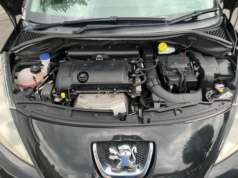 Peugeot 207 Active Black #4