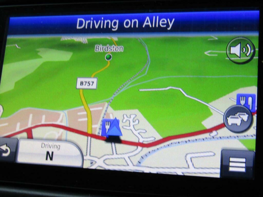 Honda Civic 1.8 I-vtec Se Plus Navi Euro 6 S S White #2