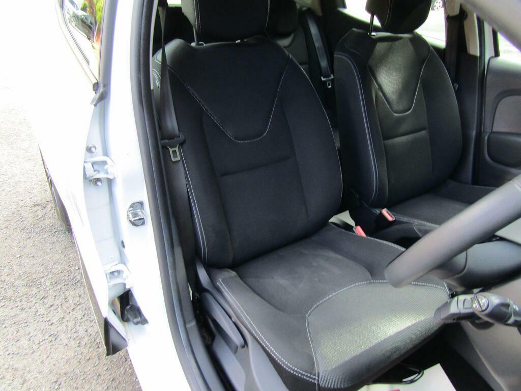 Renault Clio 0.9 Tce Dynamique Nav Euro 6 S S White #4