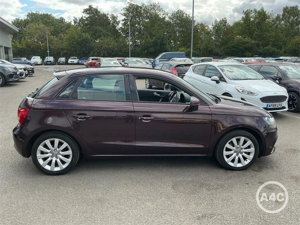 Audi A1 1.6 Tdi Sport Sportback Euro 5 Ss Red #3