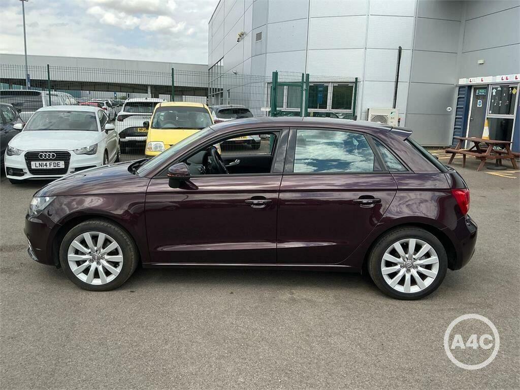 Audi A1 1.6 Tdi Sport Sportback Euro 5 Ss Red #4