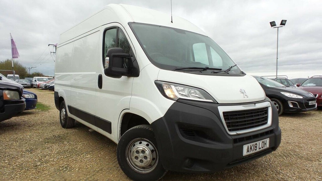 Peugeot Boxer 2.0 Bluehdi 335 Professional L2 H2 Euro 6 White