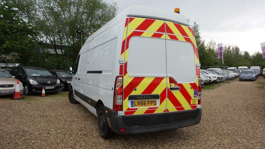 Renault Master 2.3Dci Low Roof Sl35 125 Business Fwd Orange Euro Orange #4