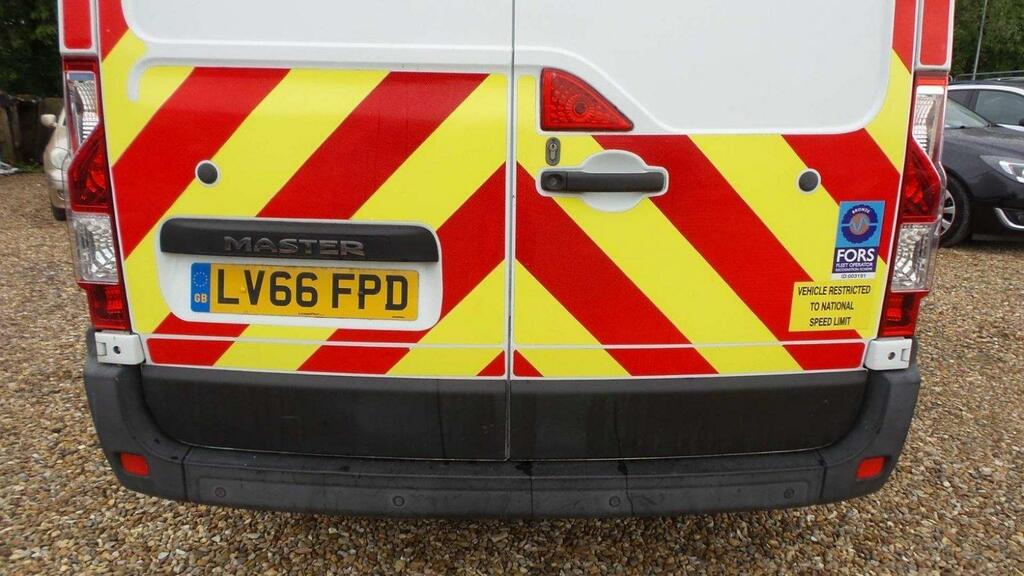 Renault Master 2.3Dci Low Roof Sl35 125 Business Fwd Orange Euro Orange #25