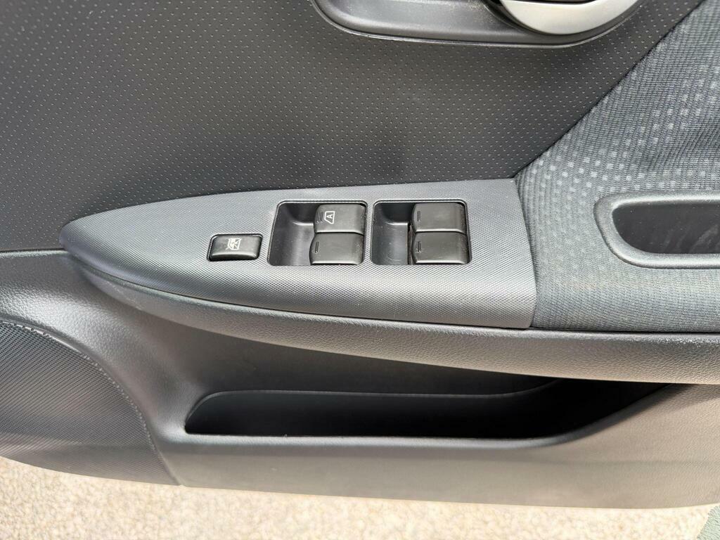 Nissan Note 1.4 16V N-tec Hatchback Euro 5 Blue #23