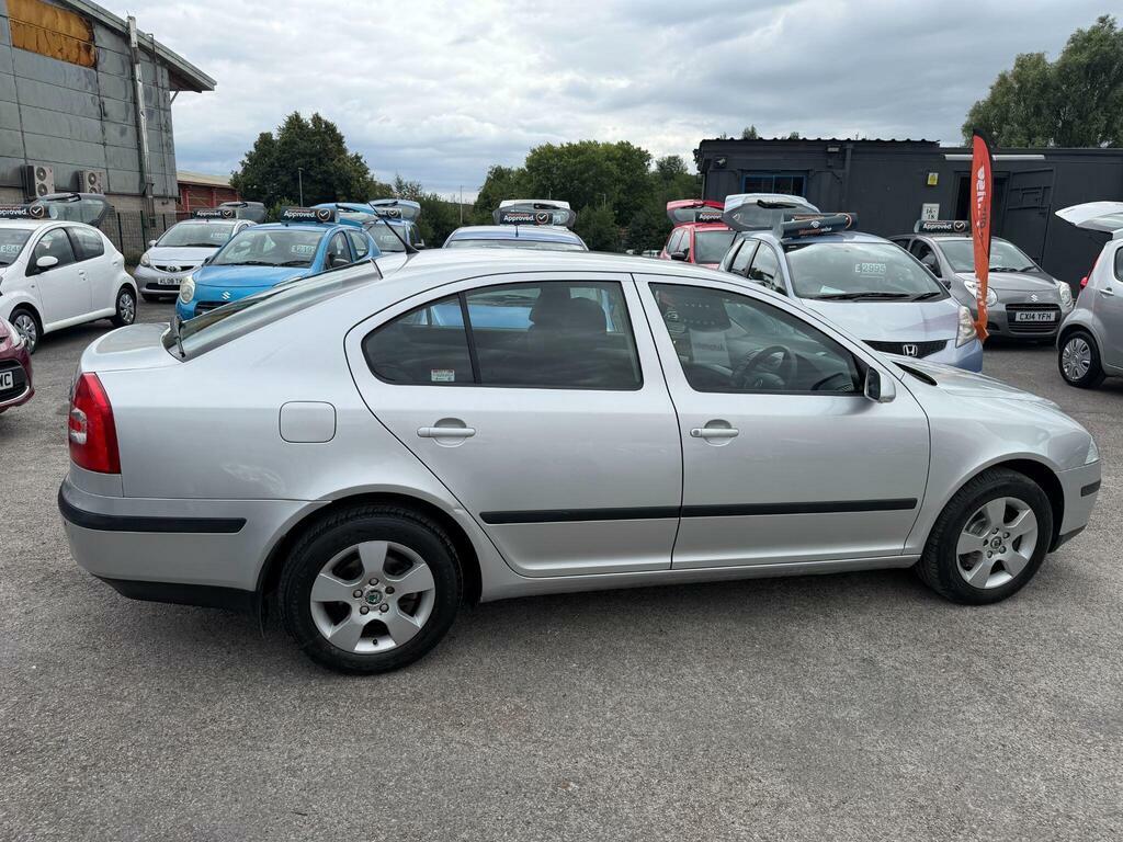 Skoda Octavia 1.6 Fsi Ambiente Euro 4 Silver #8