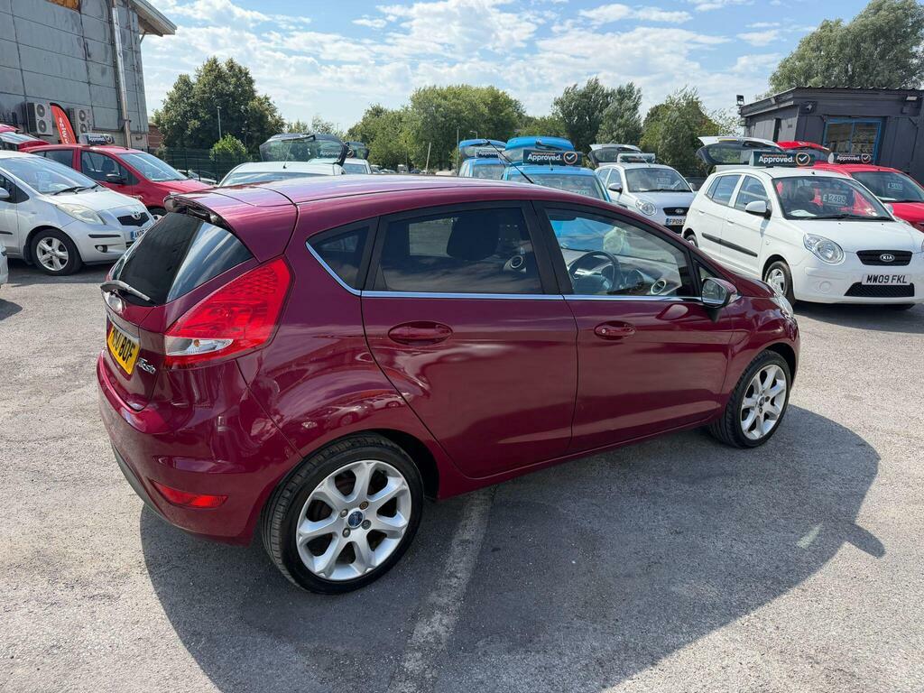 Ford Fiesta Zetec S 3-Door Red #10