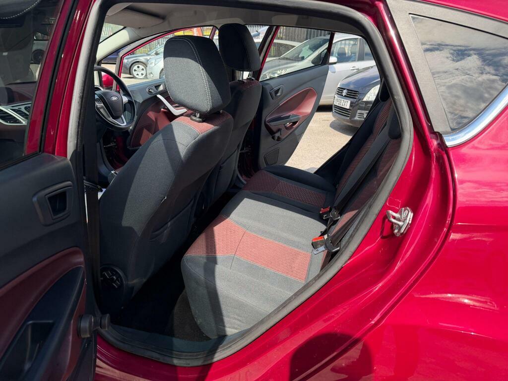 Ford Fiesta Zetec S 3-Door Red #28
