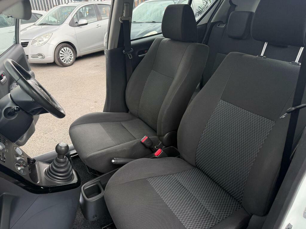 Suzuki Splash 1.0 12V Sz3 Mpv Euro 5 68 Ps White #27