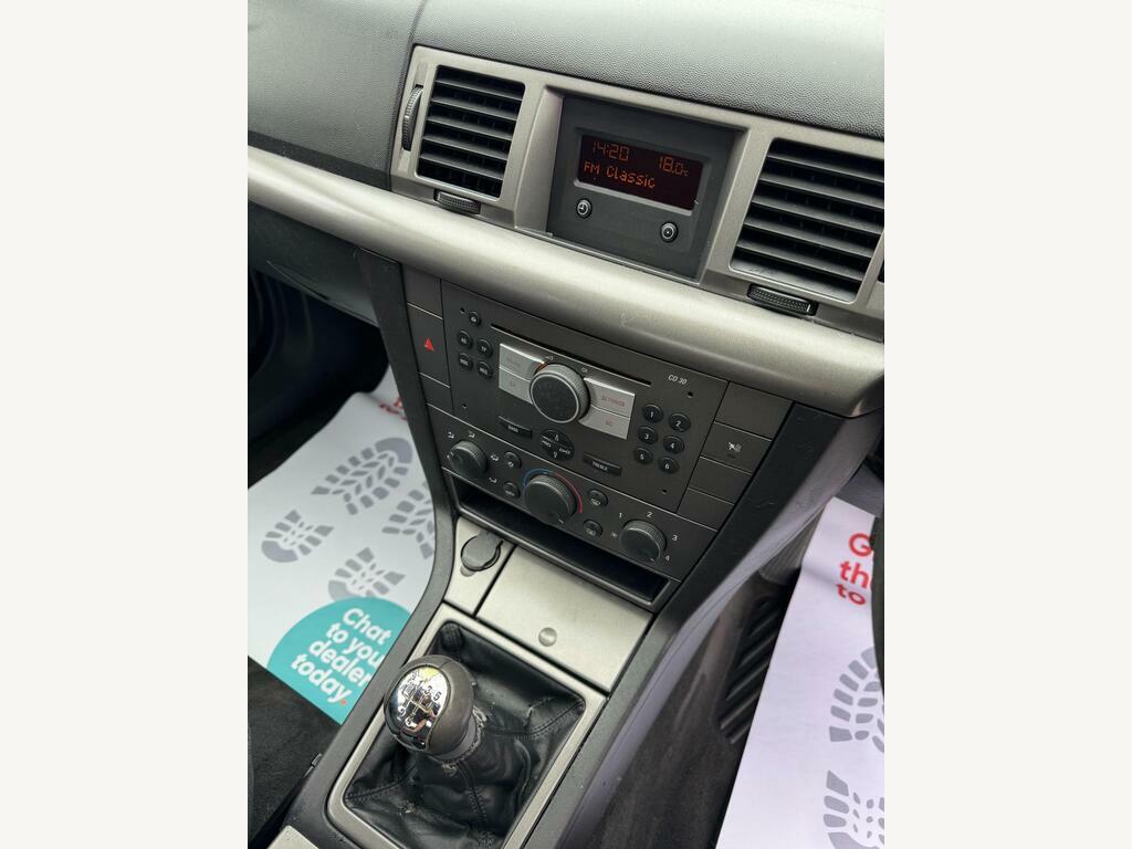Vauxhall Vectra 1.8I 16V Club Silver #14