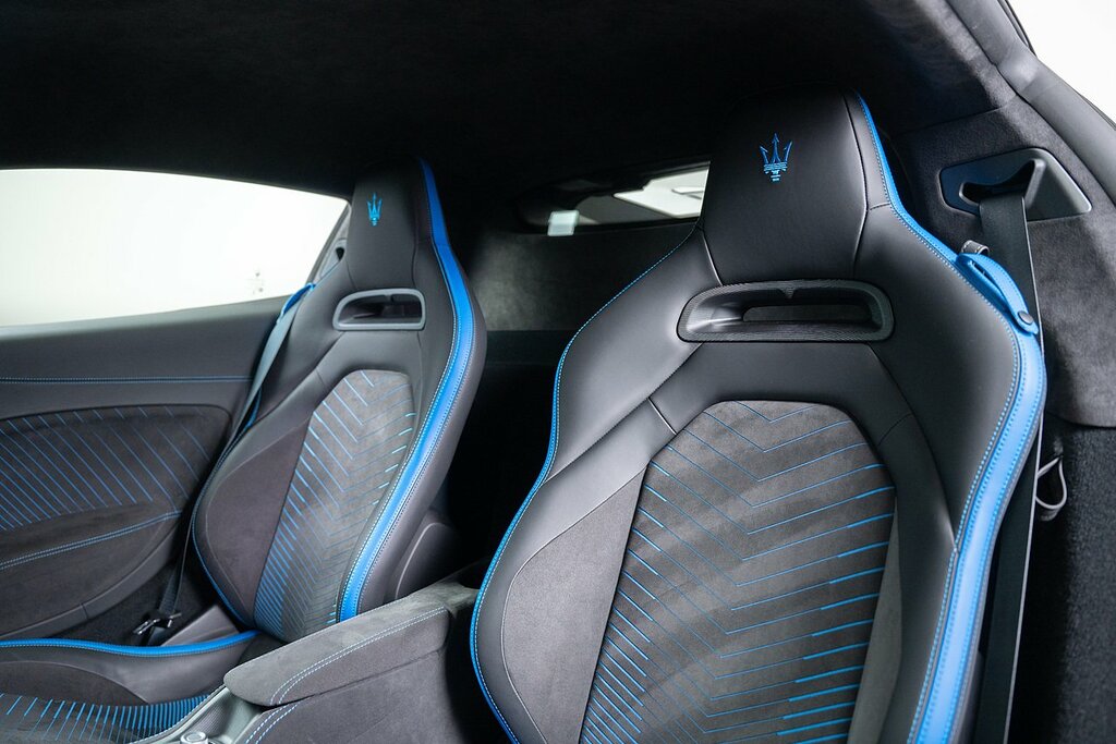 Maserati MC20 V6 Black #2