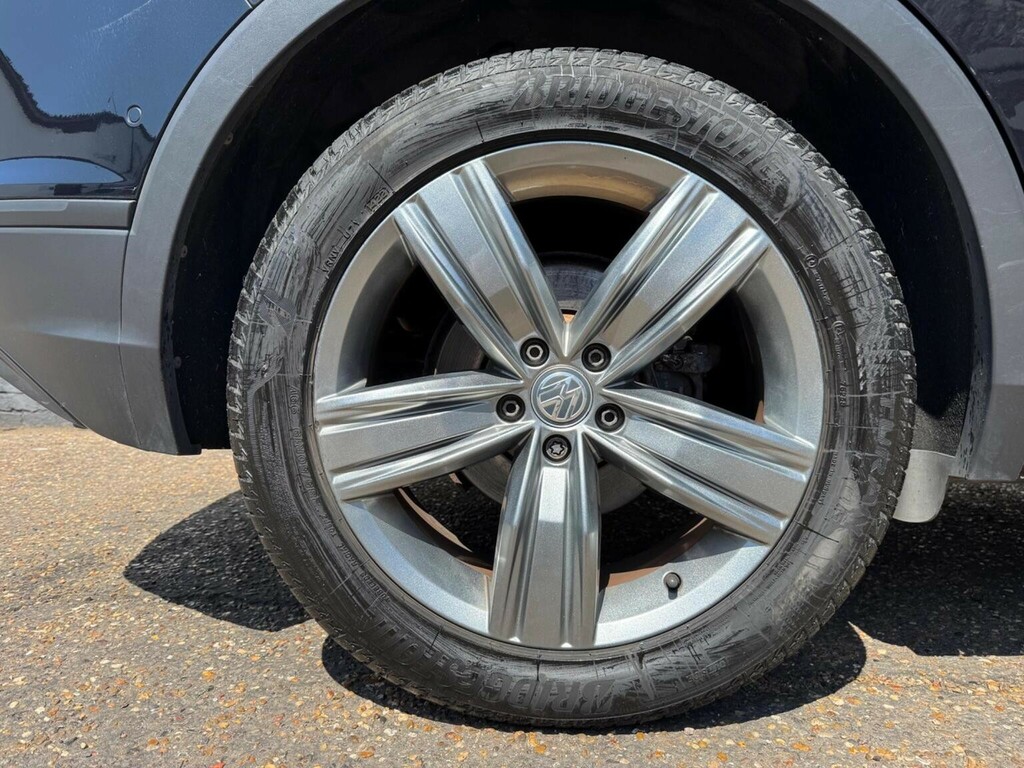 Volkswagen Tiguan 2L R-line Tech White #62