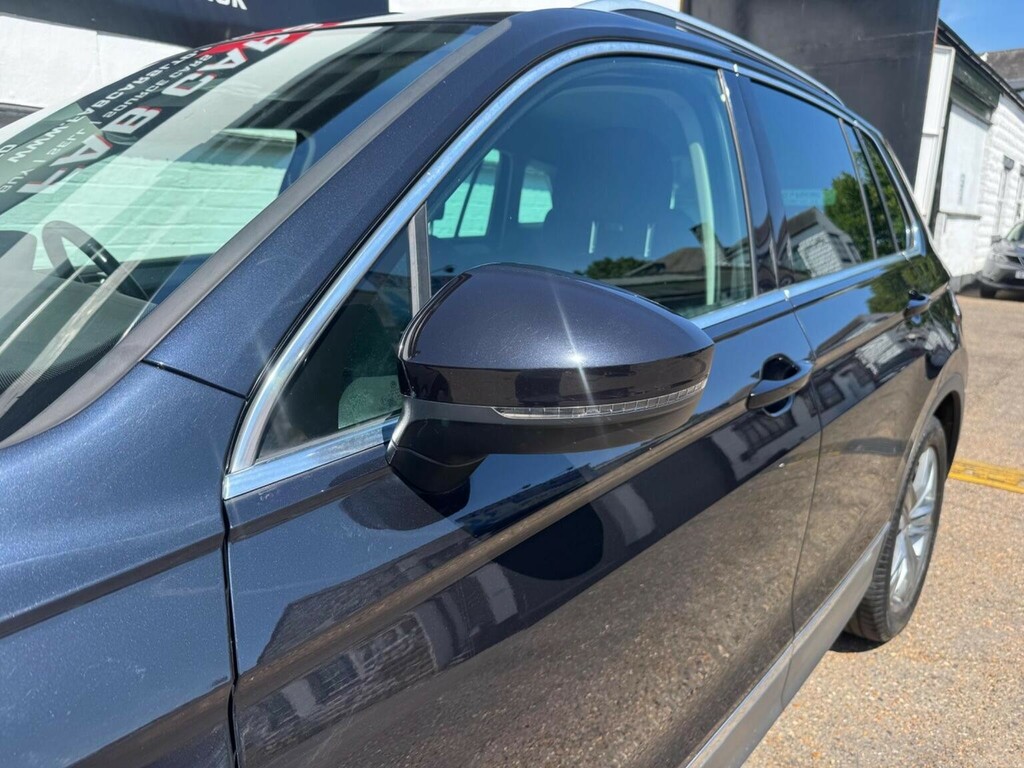 Volkswagen Tiguan 2L R-line Tech White #60