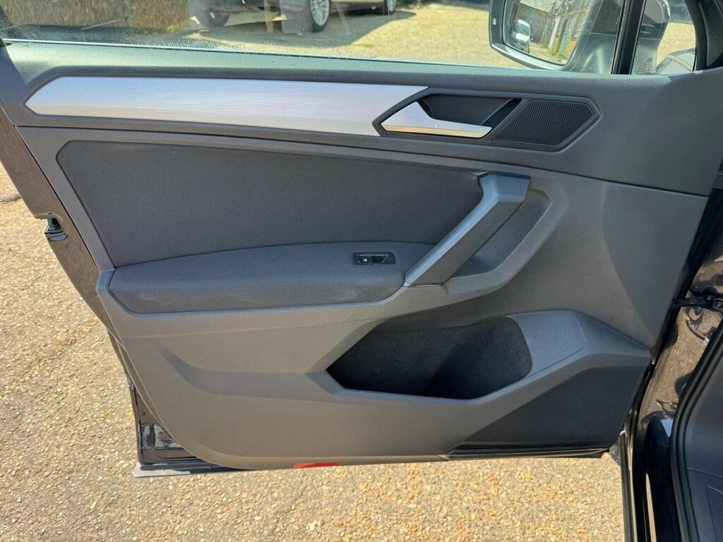 Volkswagen Tiguan 2L R-line Tech White #27
