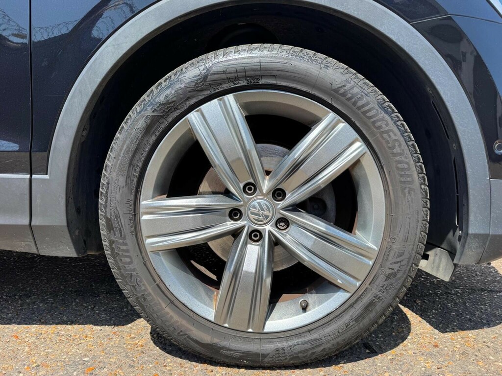 Volkswagen Tiguan 2L R-line Tech White #61
