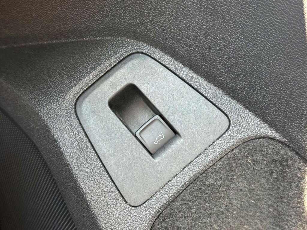 Volkswagen Tiguan 2L R-line Tech White #58
