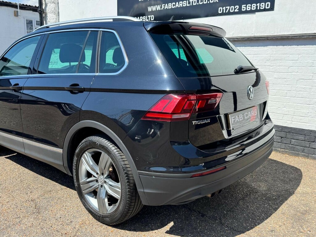 Volkswagen Tiguan 2L R-line Tech White #32