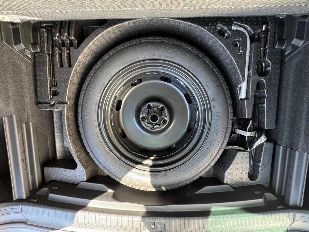 Volkswagen Tiguan 2L R-line Tech White #36