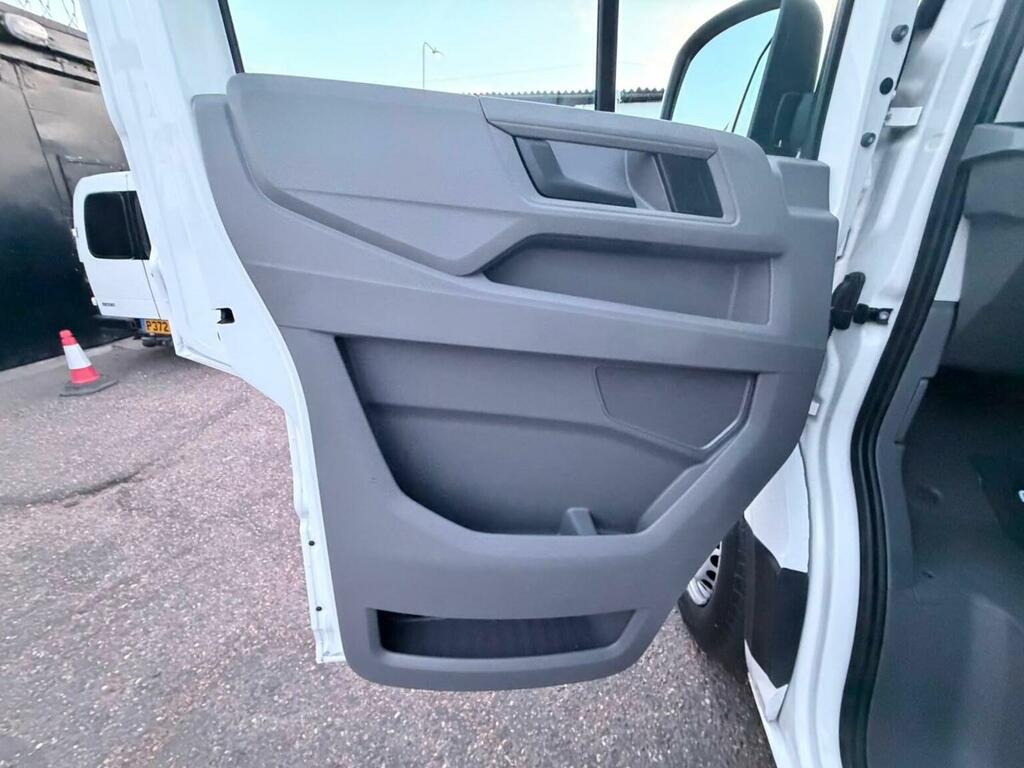 Volkswagen Crafter Crafter 2.0 Tdi 140Ps Trendline High Roof Van White #24