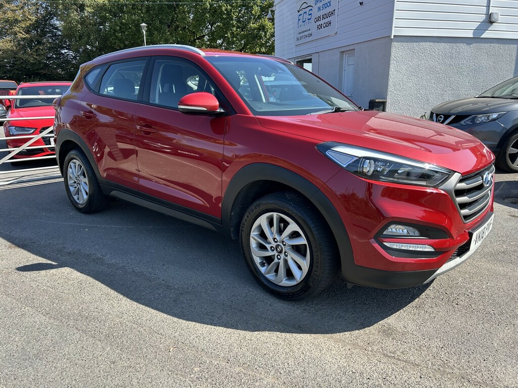 Hyundai Tucson Suv 1.6 Tucson Se Nav 1.6 Gdi 132Ps Bd 2018 Red