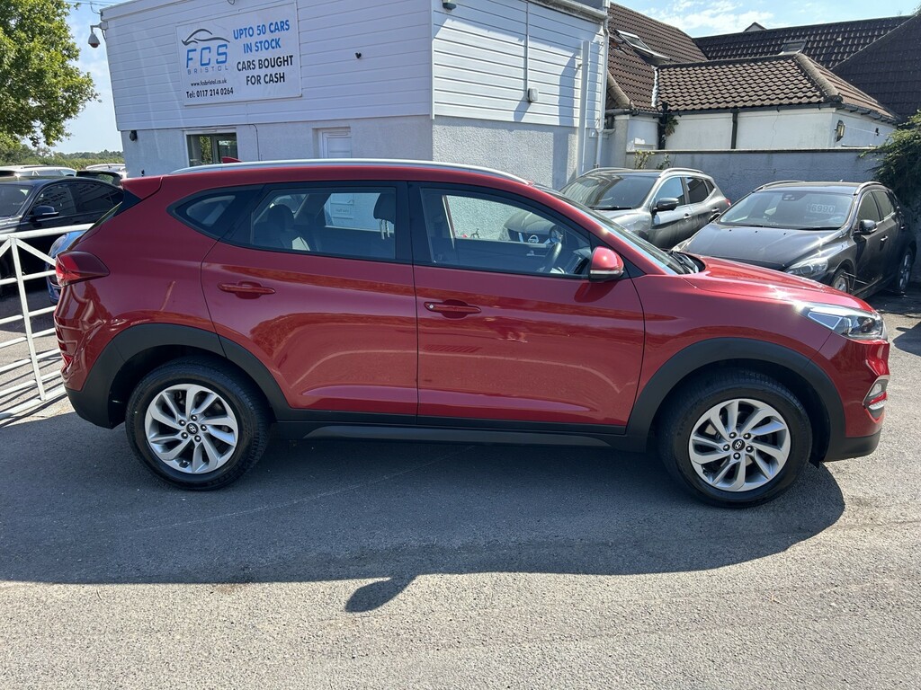 Hyundai Tucson Suv 1.6 Tucson Se Nav 1.6 Gdi 132Ps Bd 2018 Red #5