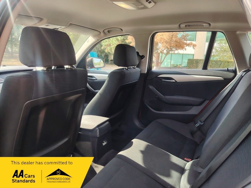 BMW X1 Sdrive16d Xline 5-Door Black #35