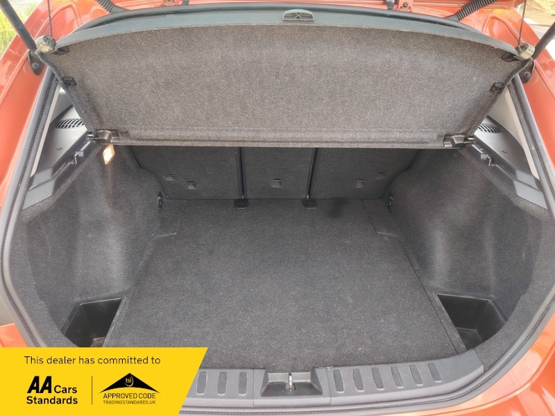 BMW X1 Sdrive16d Xline 5-Door Black #9