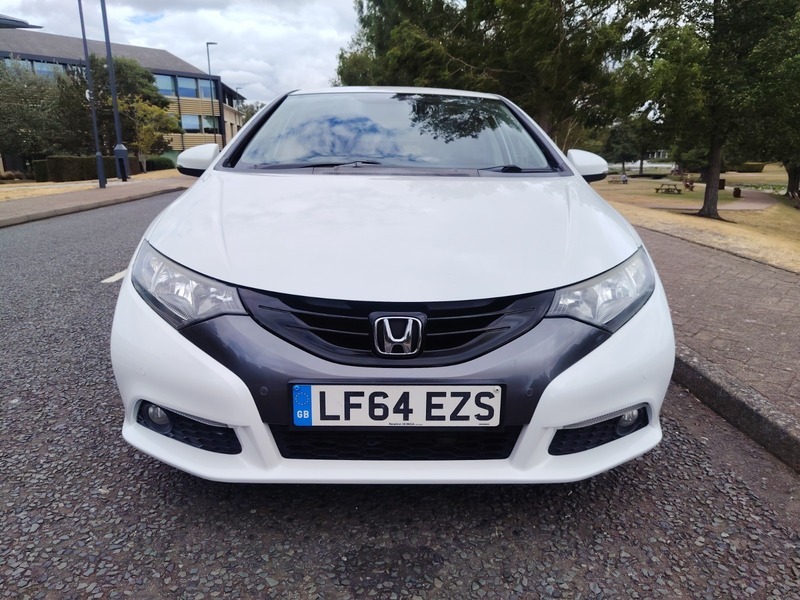 Honda Civic 1.8 I-vtec Es-t Hatchback White #2