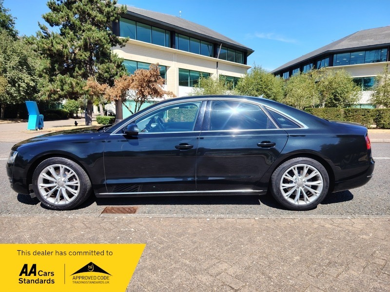 Audi A8 3.0 Tdi V6 Executive Black #4
