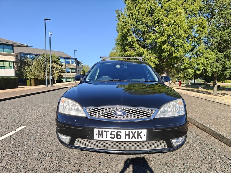 Ford Mondeo 2.0 Titanium Estate Black #2